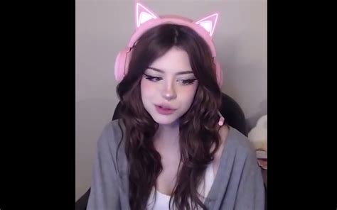 hannah uwu pron|Hannah Uwu Porn Videos .